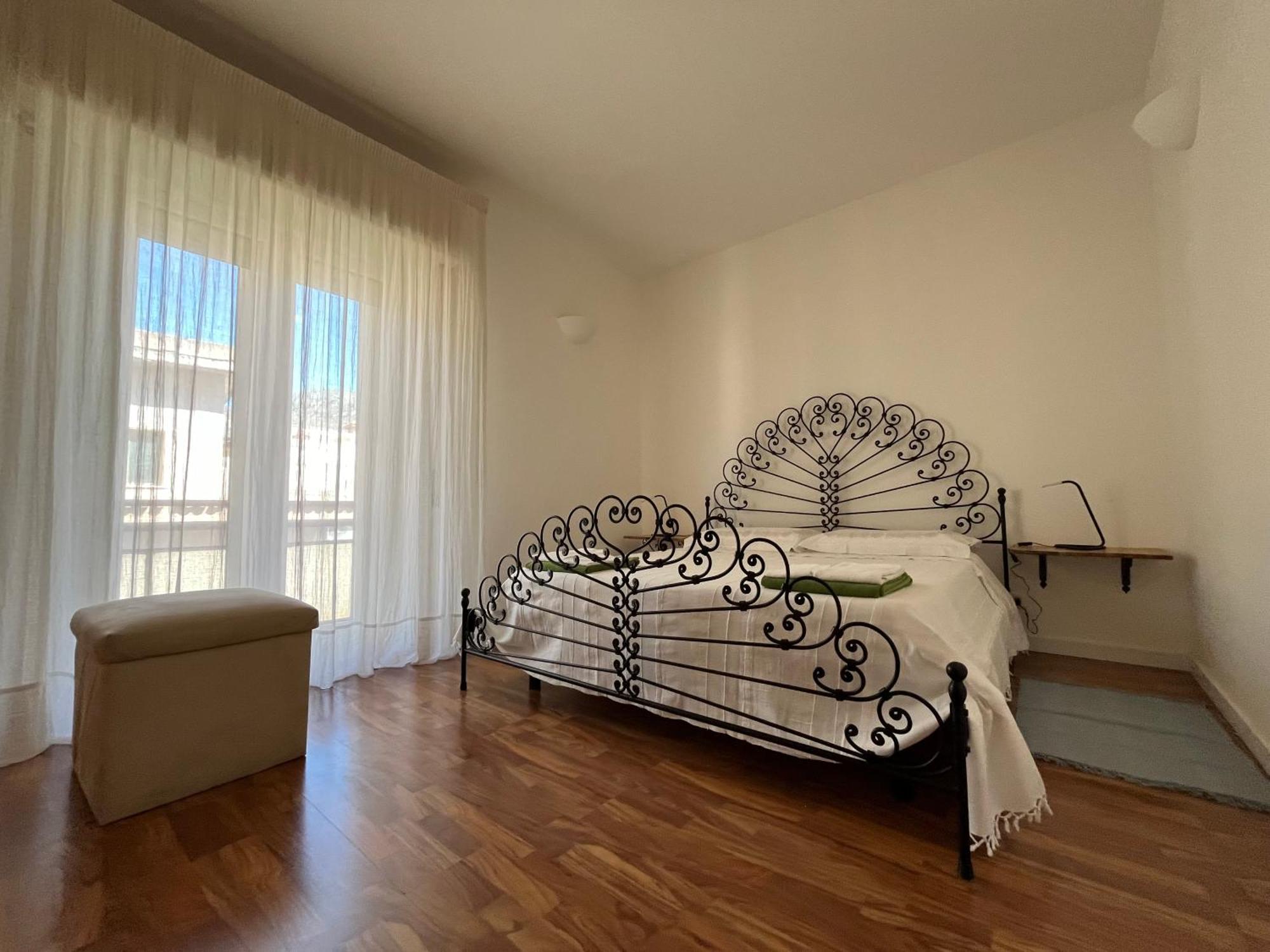 Mareluce Apartment Letojanni Exterior photo